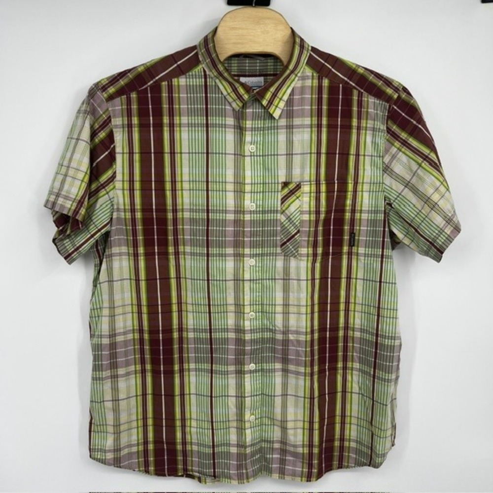 Columbia Men's XXL Omni-Wick Plaid Green & Burgundy Short Sleeve Button Down